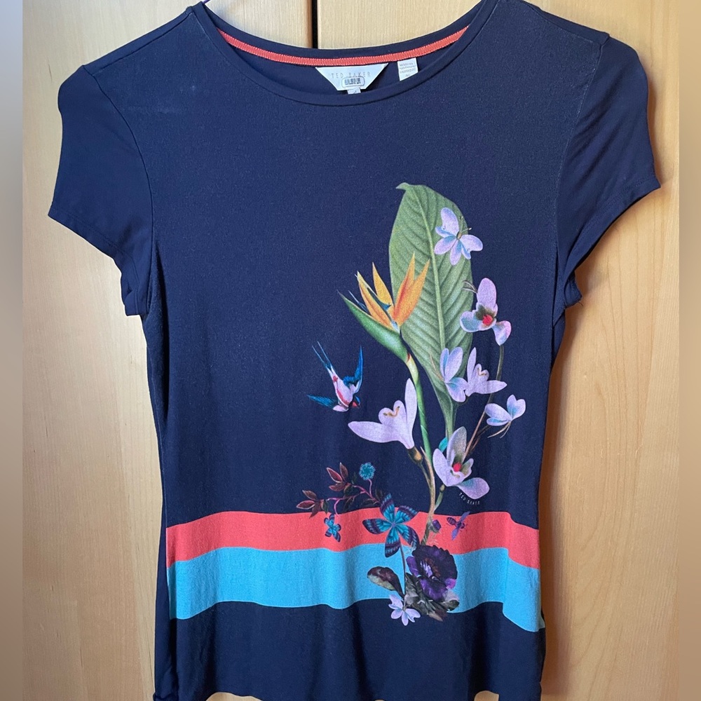 Ted Baker London Tropical Oasis Fitted Tee 2 (US 4-6)